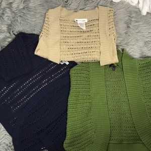 This is a lot of 3 cover up shawl jackets
